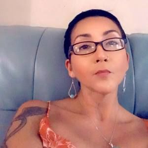 Meet your Posher, Claudia